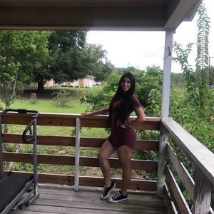 Meet your Posher, Alejandra